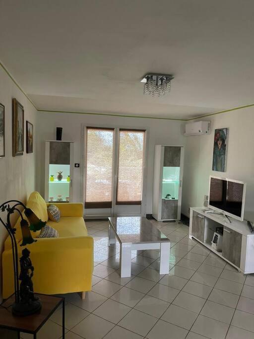 Duplex 1 Mn Plage De Trou D Eau Location A La Semaine Minimum La Saline Le Bains Ngoại thất bức ảnh